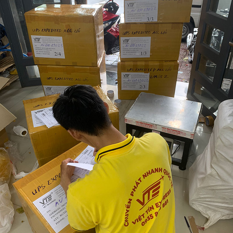 Việt tín express gửi hàng hóa sang Mỹ