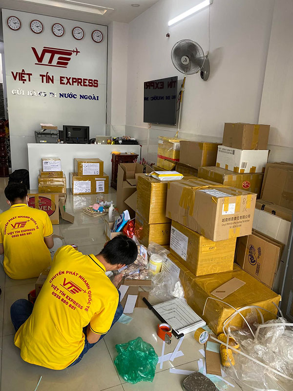 Việt Tín Express gửi hàng đi úc TPHCM